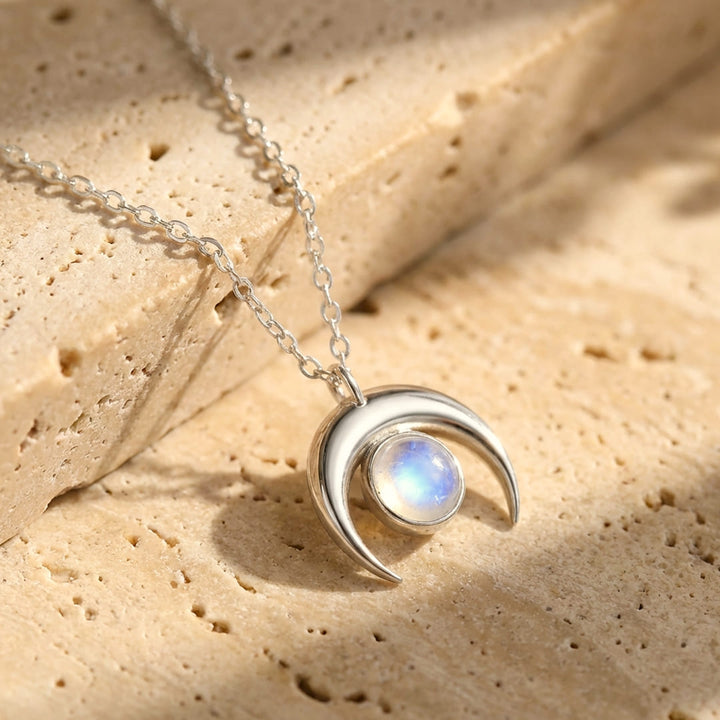Collier "Croissant de Lune" en Pierre de Lune