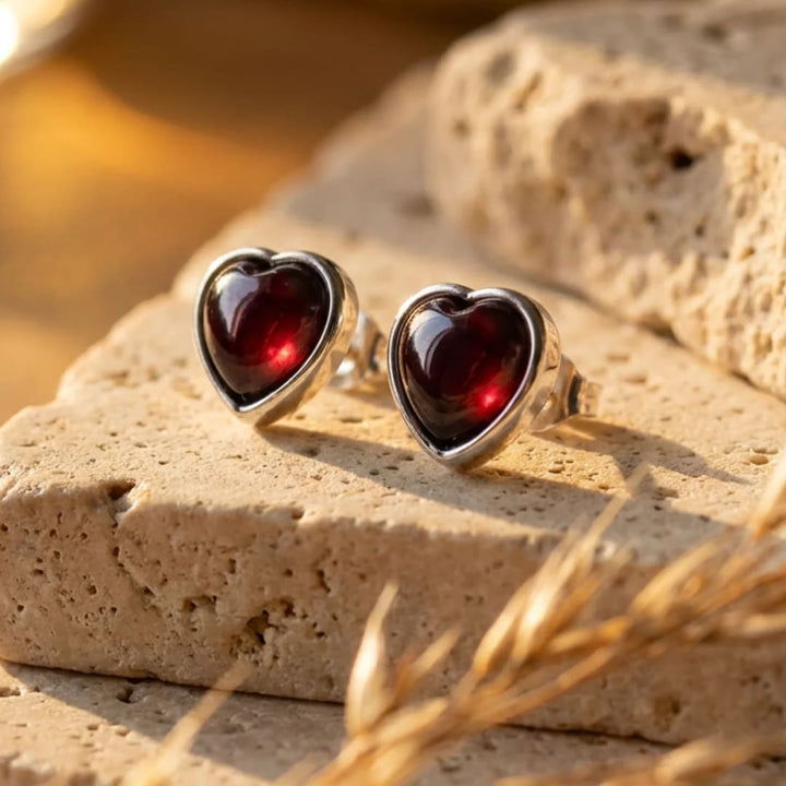 Boucles d'Oreilles "Coeur Passion" en Grenat & Métal Argenté