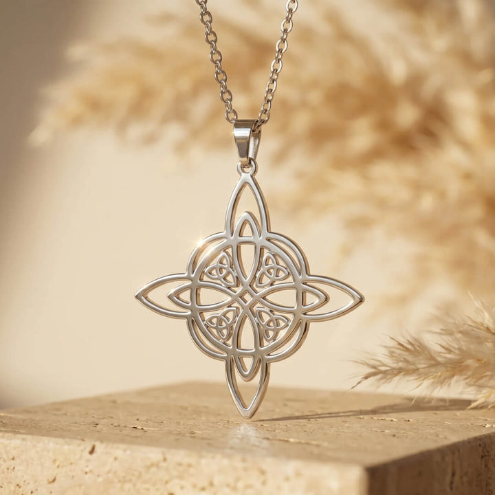 Pendentif "Protection Éternelle" en Nœud de Sorcière