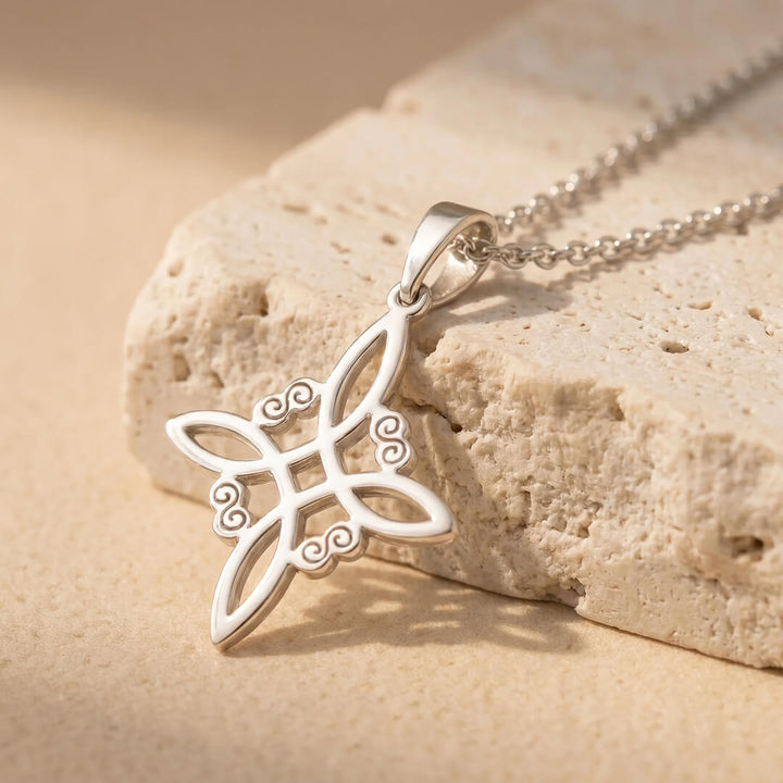 Collier Bouclier Noeud de Sorcière