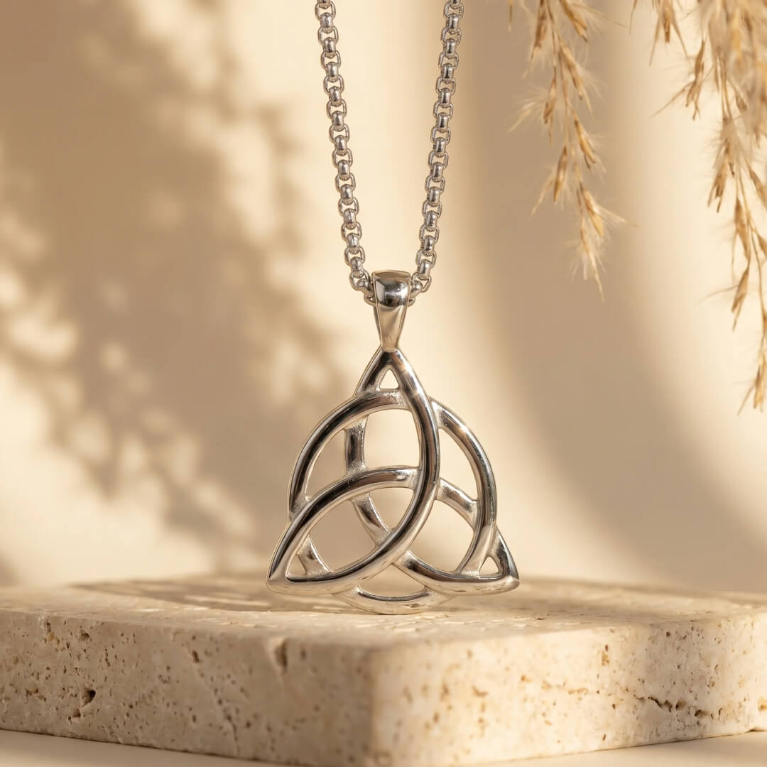 Pendentif "Triquetra" en Acier Inoxydable