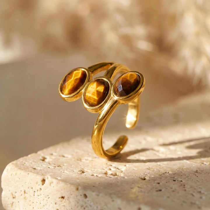 Bague “Triple Lumière” en Œil de Tigre