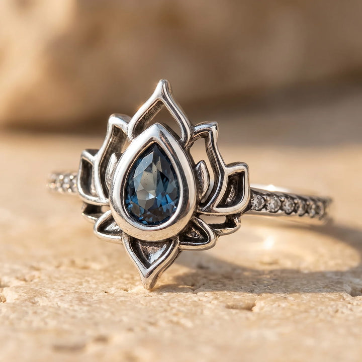 Bague Ajustable "Éveil de Lotus"