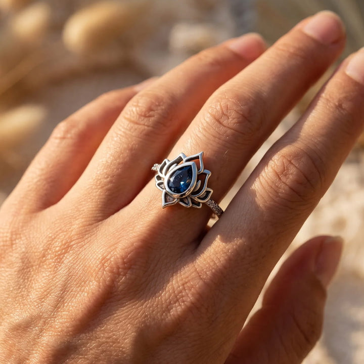 Bague Ajustable "Éveil de Lotus"