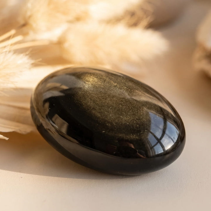 Galet "Ombre et Lumière" en Obsidienne Dorée