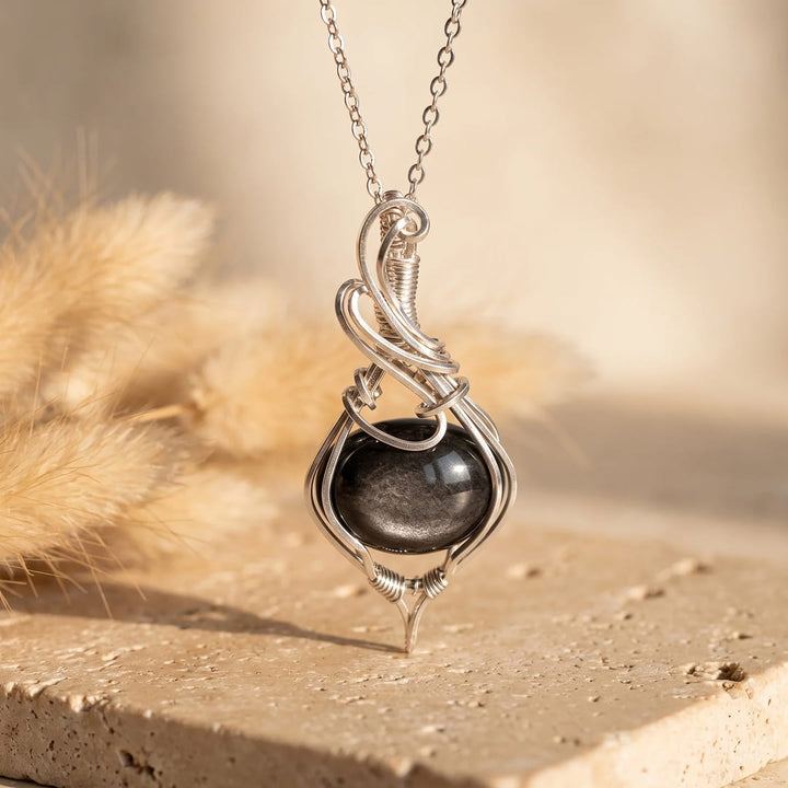 Pendentif « Sérénité Nocturne » en Obsidienne Argentée