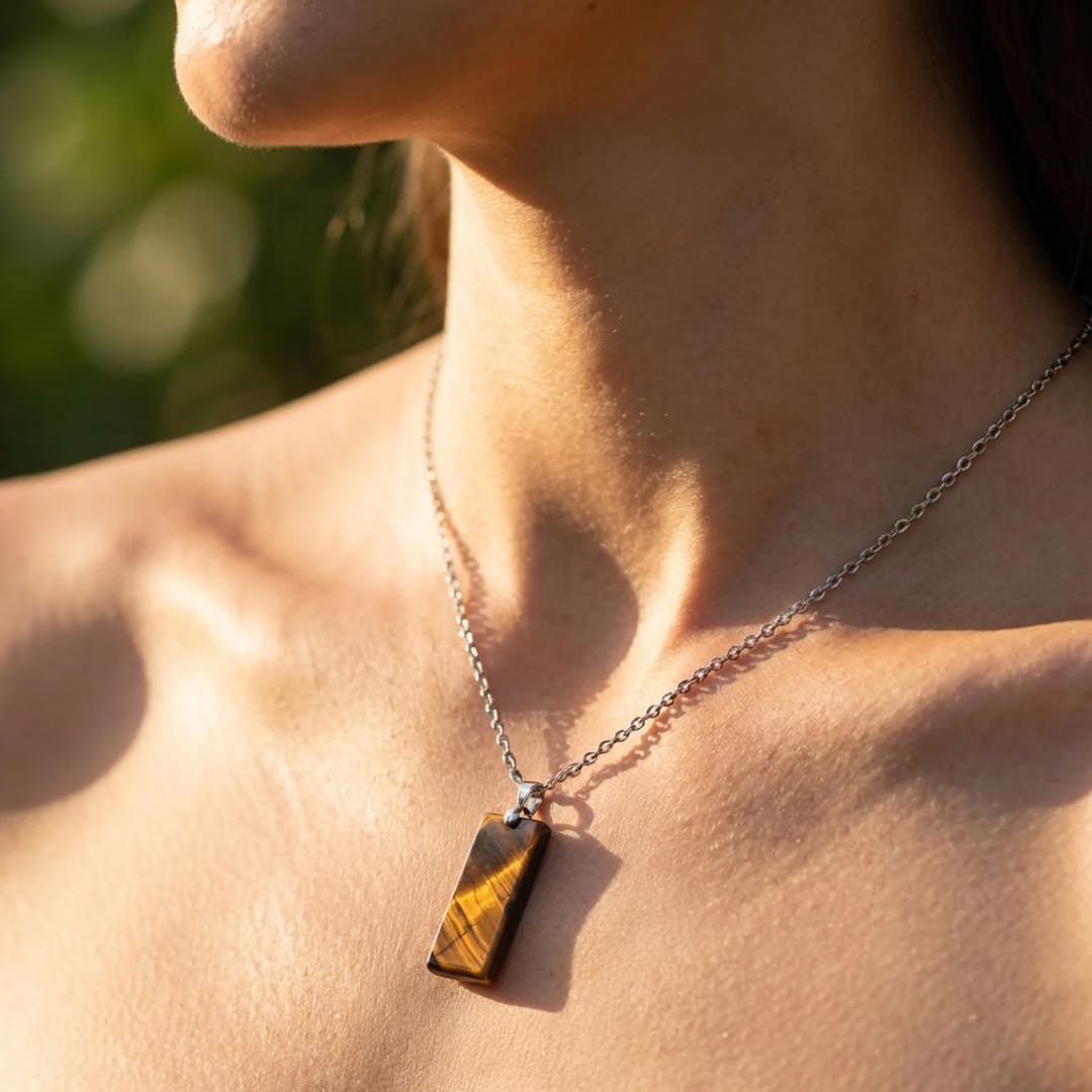 Pendentif "Élégance & Puissance" en Oeil de Tigre ou Obsidienne Noire