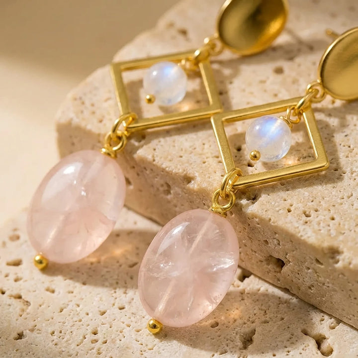 Boucles d’Oreilles "Émotion & Élégance" en Quartz Rose & Pierre de Lune