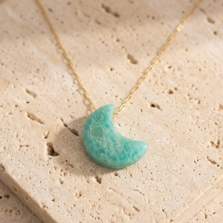 Pendentif Lune “Douceur Intérieure” en Amazonite
