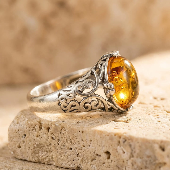 Bague Ajustable "Éclat Solaire" en Ambre