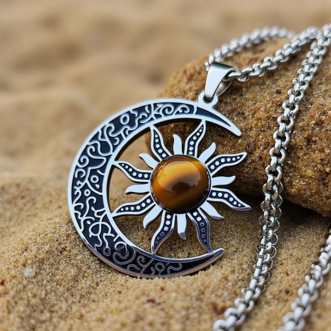 Pendentif "Équilibre Cosmique Lune-Soleil" en Oeil de Tigre