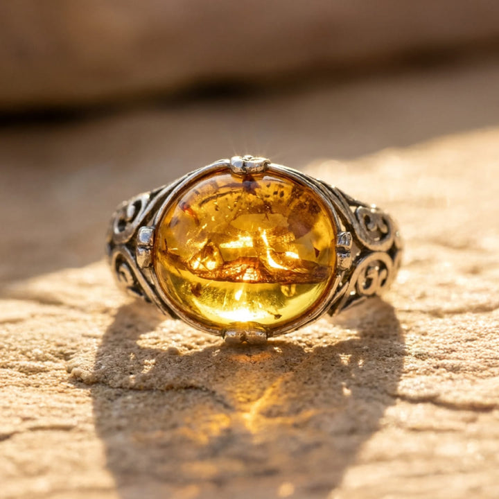Bague Ajustable "Éclat Solaire" en Ambre