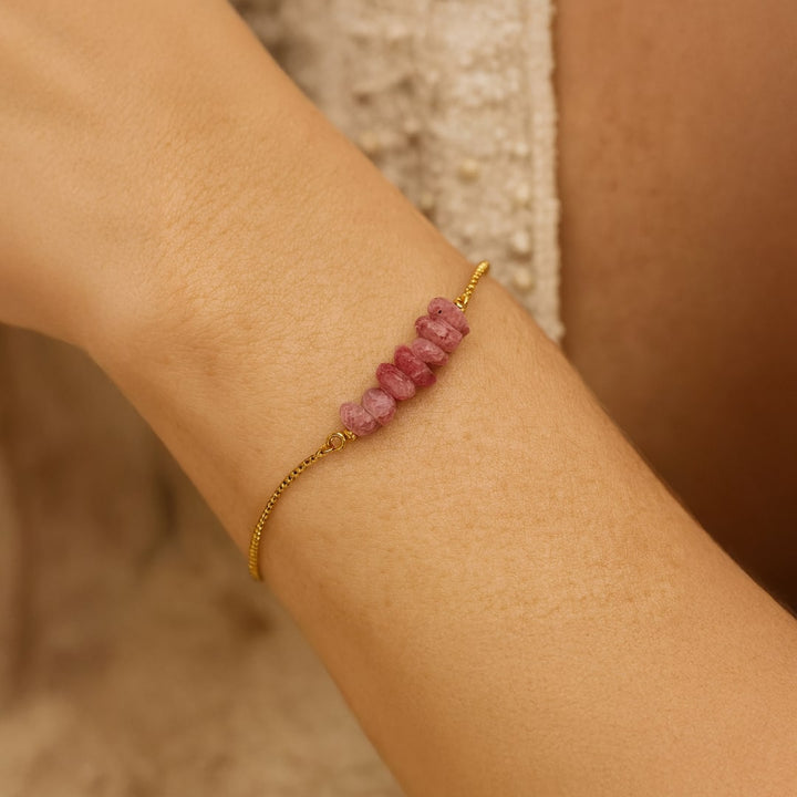 Bracelet Fin en Pierres Irrégulières
