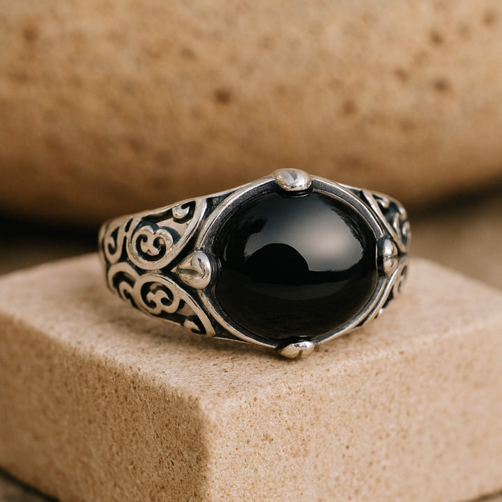 Bague "Sérénité Ancrée" en Agate Noire