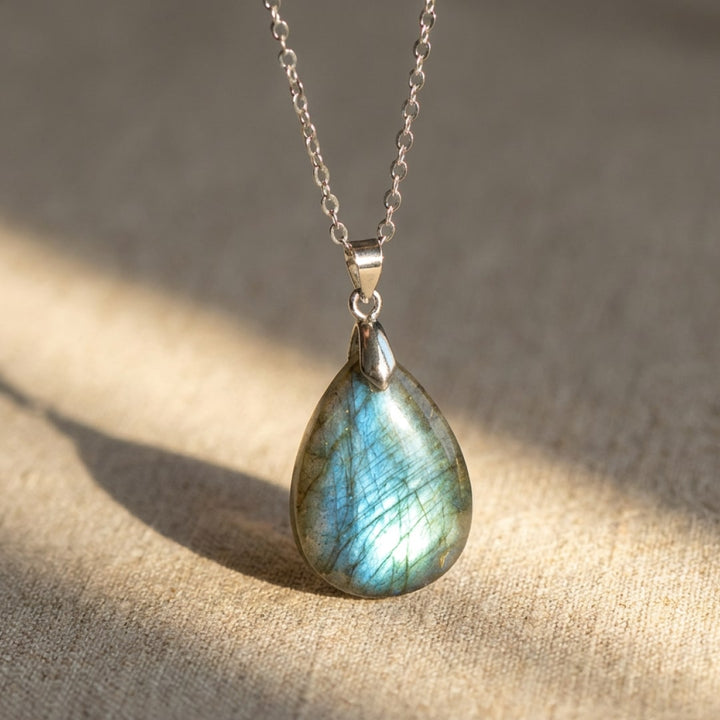 Pendentif "Protection Intuitive" en Labradorite
