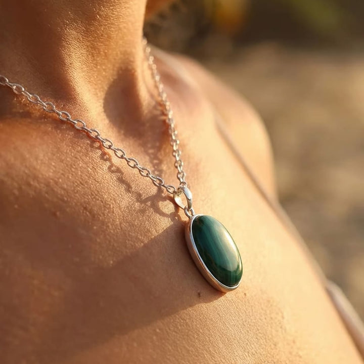 Pendentif “Renaissance Intérieure” en Malachite