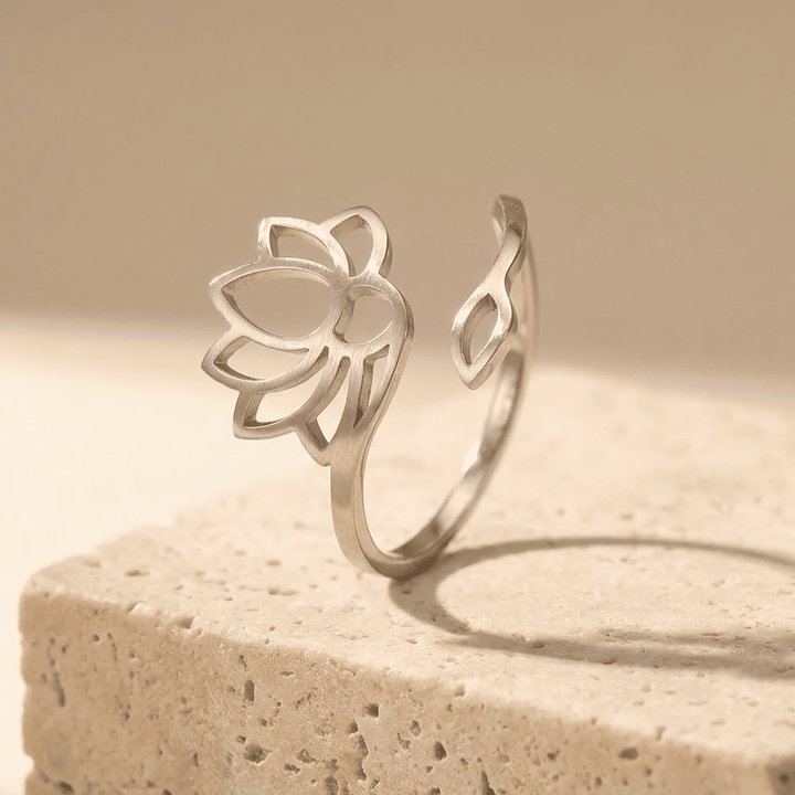 Bague Ajustable Lotus Divin