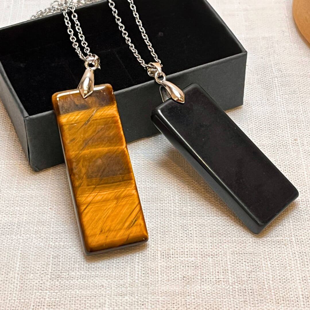 Pendentif "Élégance & Puissance" en Oeil de Tigre ou Obsidienne Noire